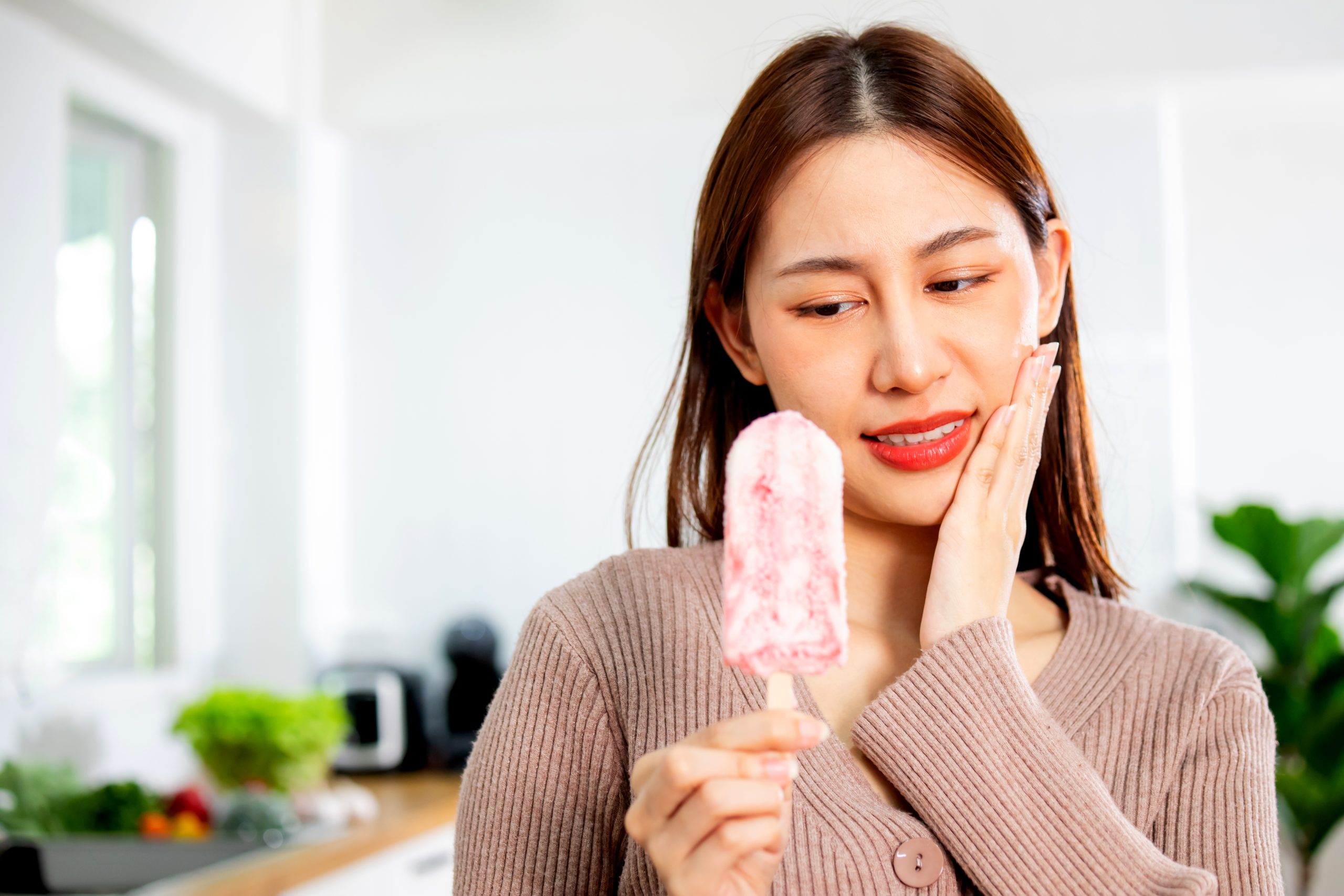 Best Treatments For Teeth Sensitivity: How To Find Relief Fast